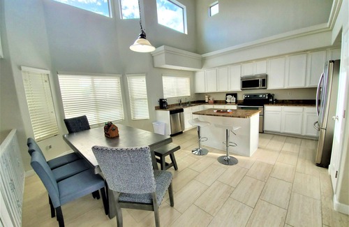 Cottonflower House | Light and Bright with a HEATED Pool!