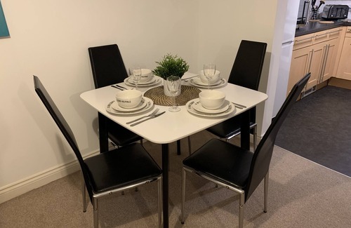 Southampton City Centre Apartment | Light and spacious city centre flat with free parking!