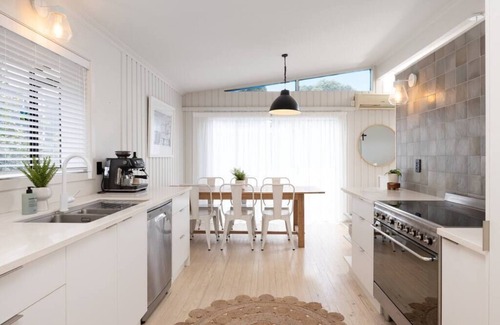 Mount Maunganui House | Light, Bright & Family Friendly