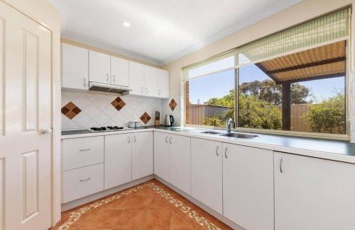 Falcon House | Light & bright Falcon Bay family holiday escape