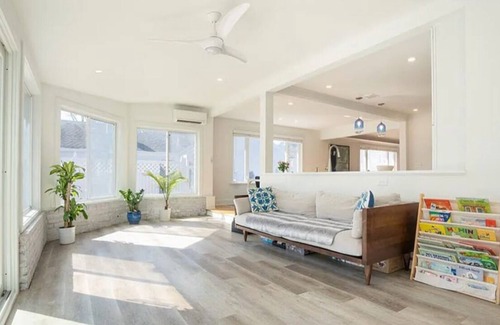 Pine Orchard House | Light-filled home by the beach