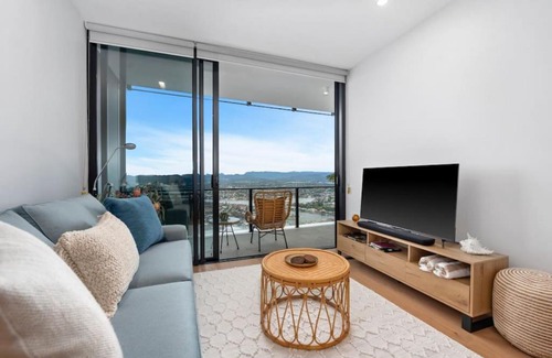 Broadbeach Apartment | Light Filled Luxury Residence 2 Bed 2 Bath Apt Next to Casino Broadbeach