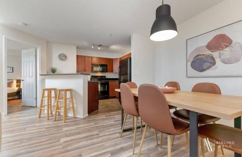 East Kootenay Apartment | Light N Airy, Pool, Hot Tub, Pets, Ground Floor