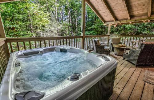 Townsend House | Light'n Bug Bungalow cabin