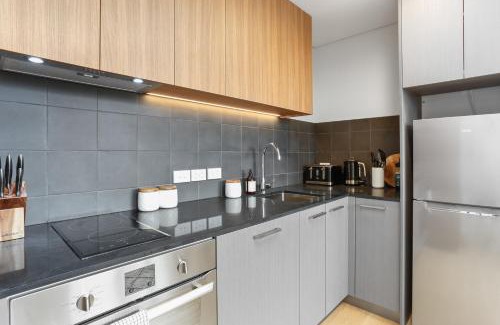 Newton Apartment | Lighthouse Apartments by Urban Rest