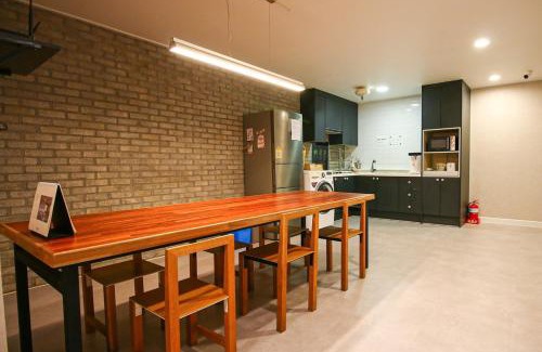 Mokpo House | Lighthouse Guesthouse