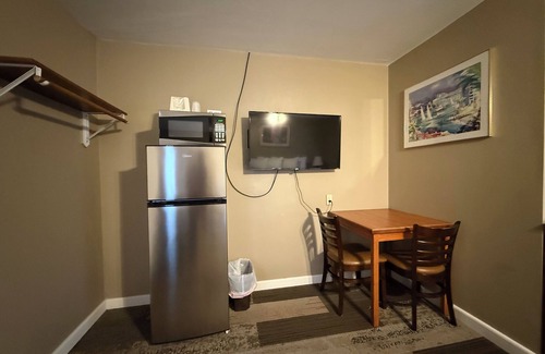 Storm Lake Hotel | Lighthouse Inn