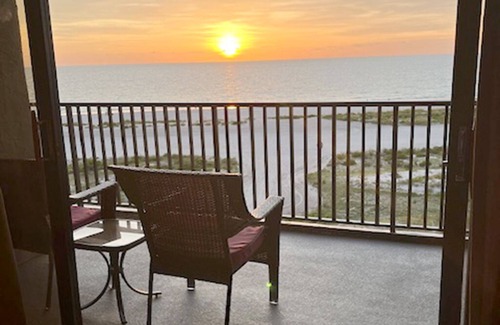 Sand Key Condo | Lighthouse Towers Condominium