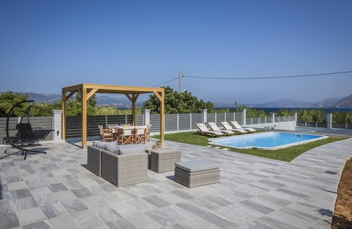 Argostoli Town Villa | Lighthouse Villas Kefalonia (BRAND NEW)