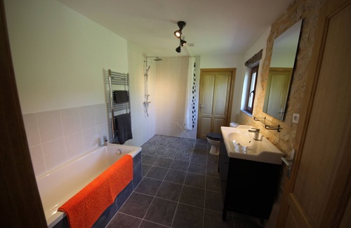Saint-Quentin-du-Dropt Cottage | Liguand - Maison de la mere - 2 bed cottage for weekly rent