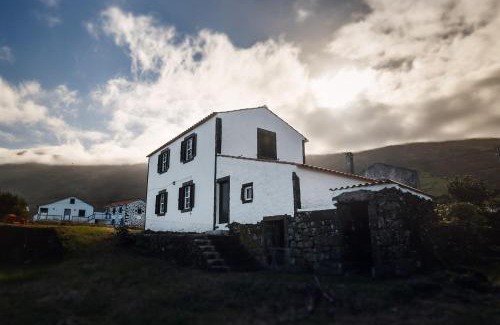 Prainha House | Liiiving in Açores - Ocean View House