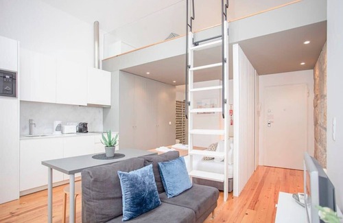 Uniao de Freguesias do Centro Apartment | Liiiving in Porto - Heart of Porto Mezzanine