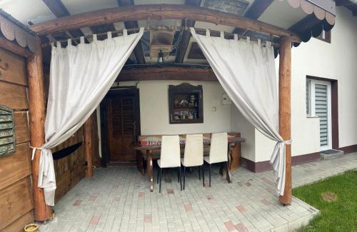 Rasnov House | LIKE HOME