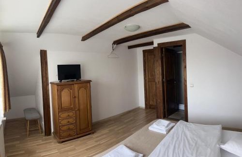 Rasnov House | LIKE HOME