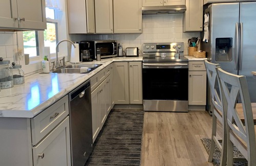 Lafayette House | Like New Home Close to Lima in Quiet Suburb Great Location