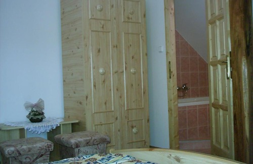 Dabrony House | Lila Akác Vendégház
