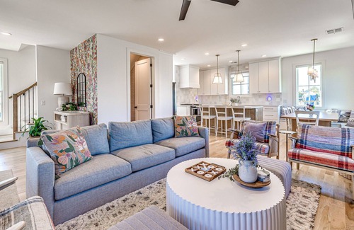 Eufaula House | Lila House Summary: A