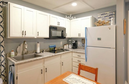Port Sanilac House | Lilac Lane 1-bedroom house with WiFi and AC in Port Sanilac