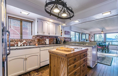 Skyland House | Lilac Lodge at Skyland with Private Hot Tub and Lake Views, Sleeps 10