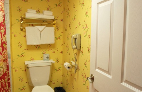 Mackinac Island Hotel | Lilac Tree Suites