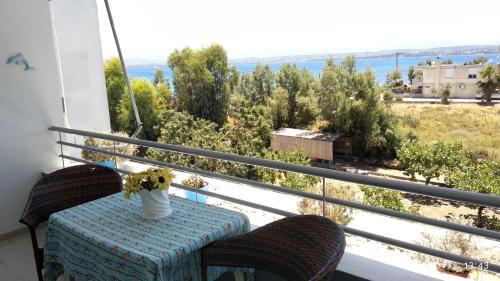 Chalcis Apartment | Liland Beachfront