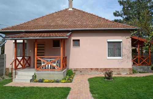 Gyula Apartment | Liliom Apartman