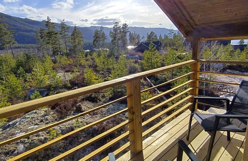 Kviteseid Villa | Lillelørdag Hytte - New luxury wooden cabin between mountains and lakes
