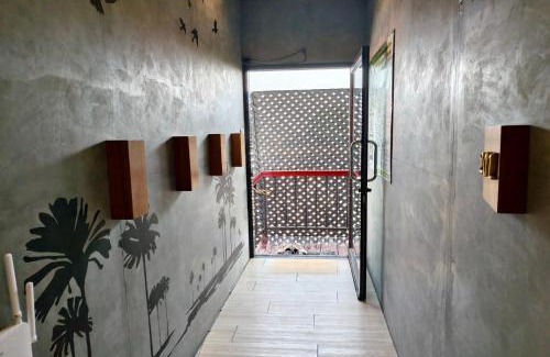 Bangkok Bed & Breakfast | Lilliput Riverside Bangkachao