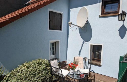 Kohren-Sahlis House | Lilly im Dorfe