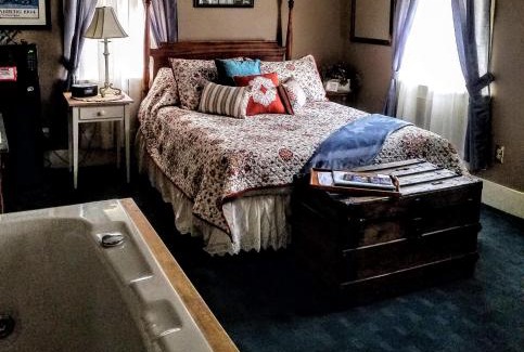Cedarburg Hotel | Lilly Pad