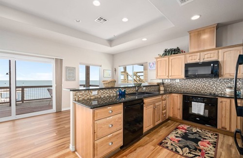 Rockport House | Lillybet's Landing