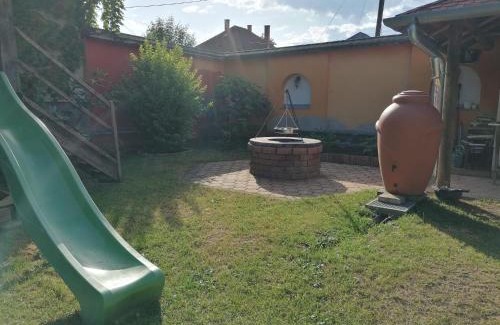 Felsotarkany Apartment | LiLu Apartman