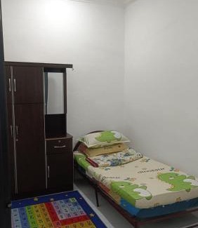 Kampung Alor Bangsa House | Lily Homestay