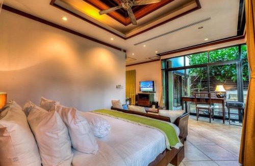 Rawai Villa | Lily pool villa