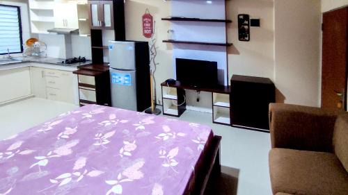Cibubur Apartment | Lily Room at Apartment Cibubur Village