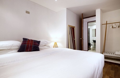 Callao Apartment | ❤️Lima AIRPORT❤️ 4 min AWAY I 3 BDR I Smartlocks
