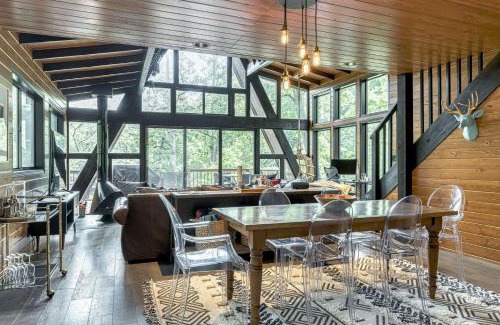 Wright City Ski Chalet | Limberry Cove Lakefront Getaway