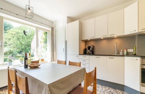 Swolgen Villa | Limburg Mansion with Spa near Forest