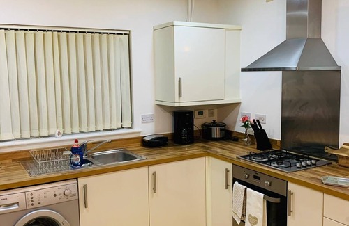 Thames House | Lime, Large Double Room, Barking, Close to London