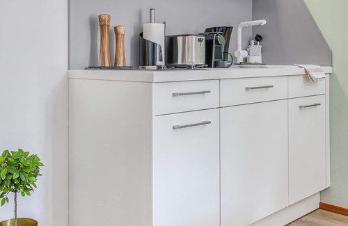 Munchen District Apartment | limehome Garching | Suite S + balcony (28+ nights)