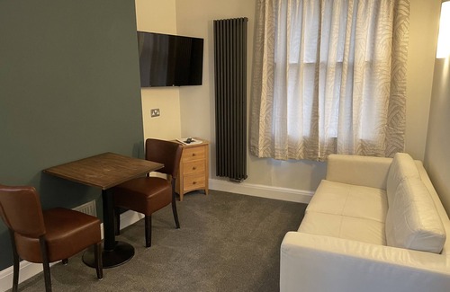 Lindfield Hotel | Limes Apartments
