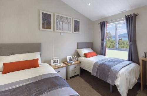 Dunbar Cabin | Limetree Lodge 2 at Thurston Manor Leisure Park