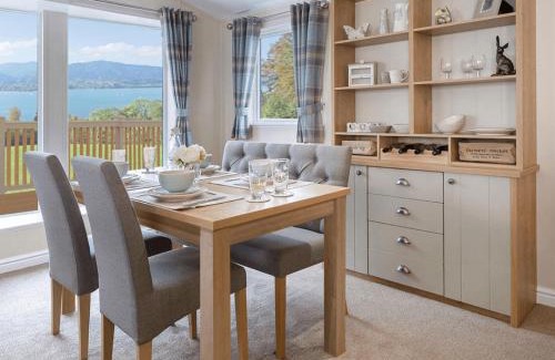 Dunbar Cabin | Limetree Lodge 2 at Thurston Manor Leisure Park