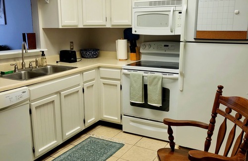San Marcos Condo | Limited-Time Offer: Stay 3 Nights, Get the 4th Night for Just 25 dollars!
