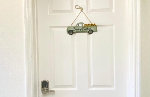 El Monte Apartment | Lincies House