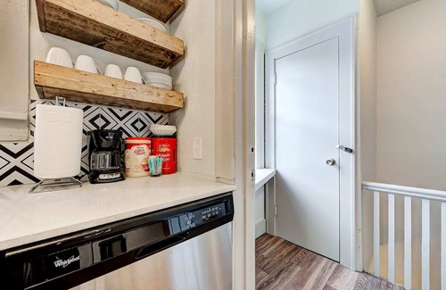 Lincoln Terrace Apartment | Lincoln Lodge A,near OU Med, Bricktown, Arena