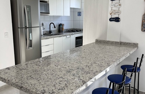 Guaratuba Apartment | Lindo apto c/ar cond. perto da praia