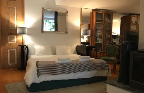 Lisbon Old Town Apartment | Lindo loft in the Centre of Lisbon, with Fireplace