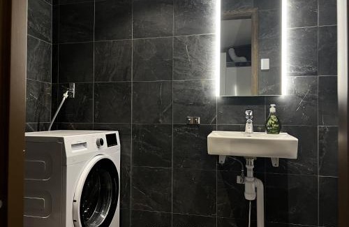 Salen Apartment | Lindvallen Ski Resort Pool and Padel - Sauna - 4 Guests