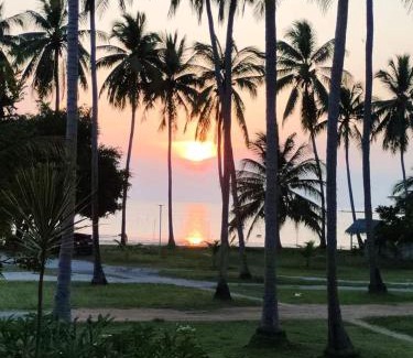 Thong Krut Apartment | Links Sunset Beach House